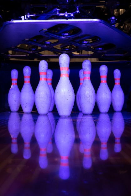 Équipement de bowling à l'intérieur nature morte