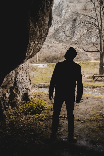 Rambler dans une grotte