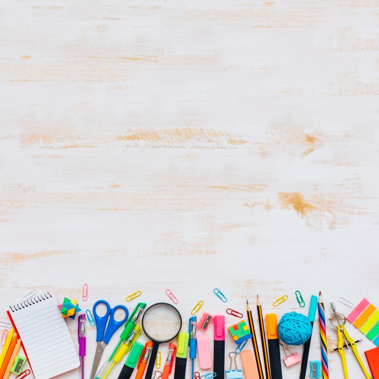 Retour au concept de l'école avec des fournitures scolaires
