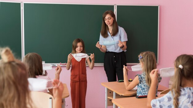 Retour à l'école pendant le concept de covid