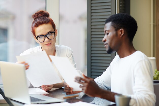 Réunion de travail productive