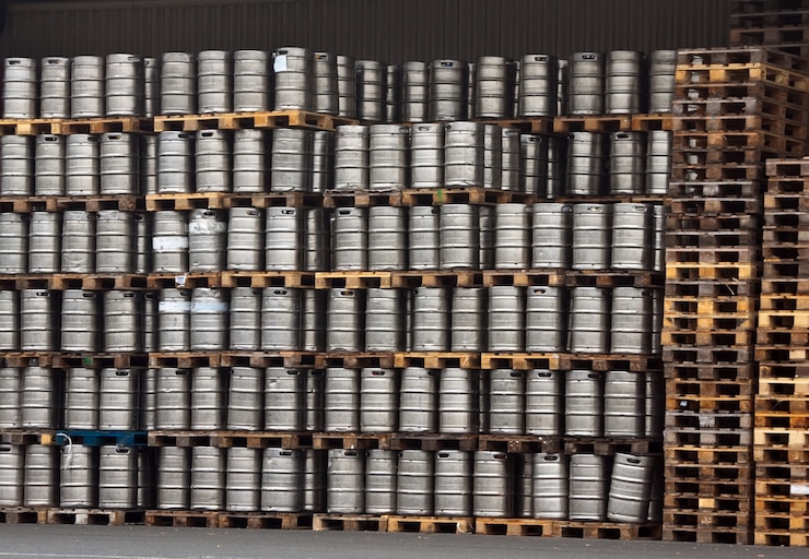 Photo gratuit riz de bière en rangées régulières