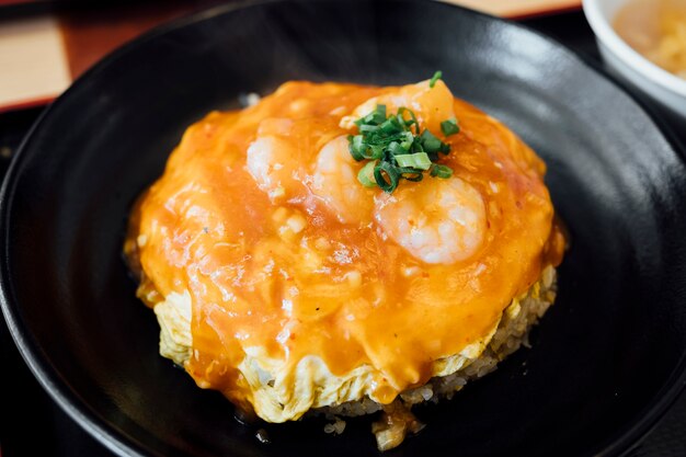 riz frit chinois à l&#39;œuf et aux crevettes
