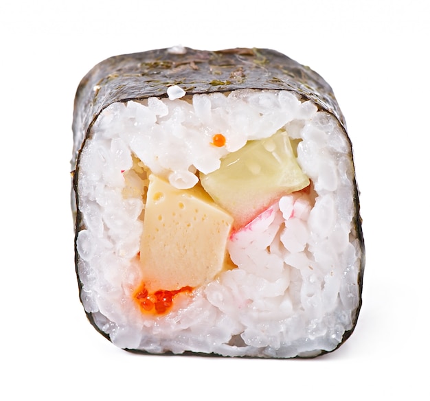 Rouleaux de sushi japonais frais traditionnels