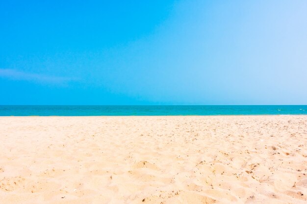 Sable sur la plage