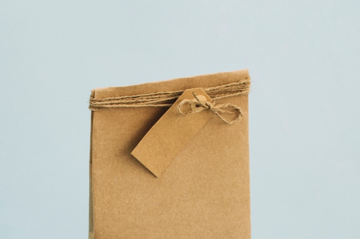 Photo gratuit sac en papier avec étiquette