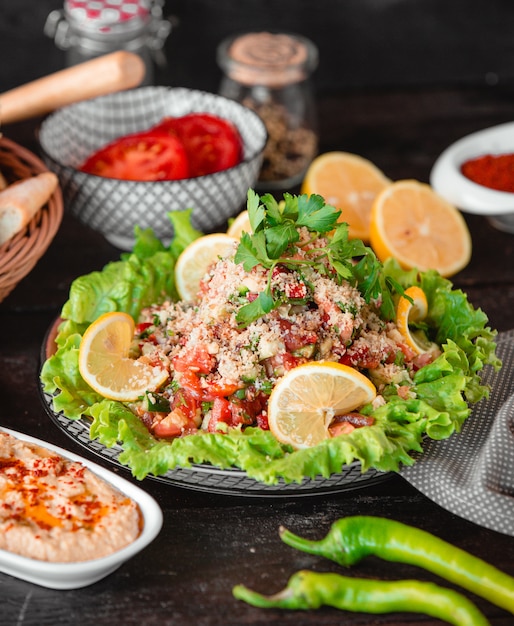 Photo gratuite salade de couscous épicé