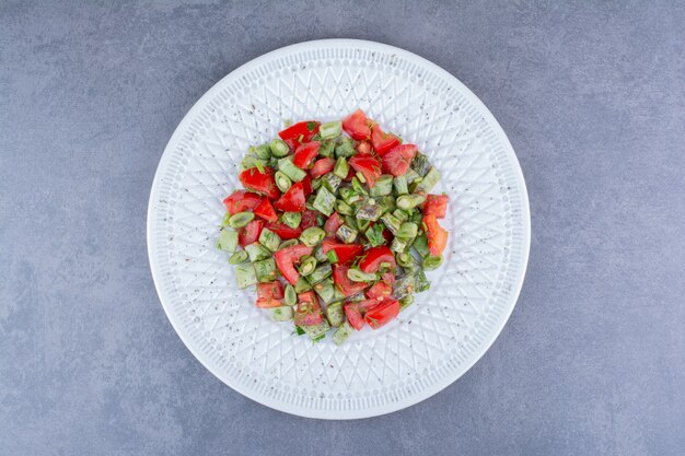 Salade de tomates concassées et haricots verts