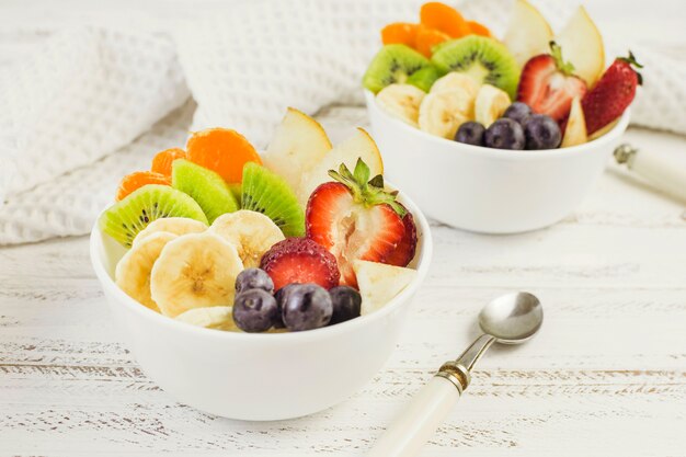 Salades de fruits savoureux