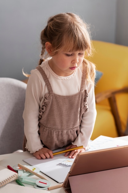 Salle de classe virtuelle et espace d'étude