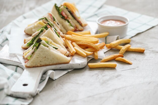 Sandwichs avec frites