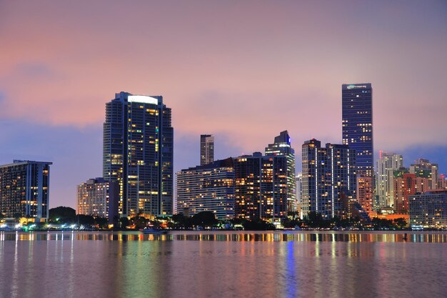 Scène nocturne de Miami