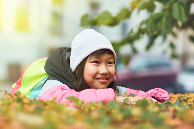 Se détendre sur les feuilles