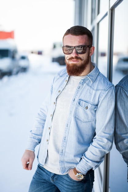 Siège arrière de l&#39;entreprise voiture barbe adulte