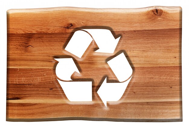 Signe en bois avec le symbole recyclable