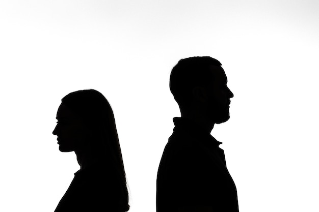 Photo gratuite silhouette de portrait classique du couple