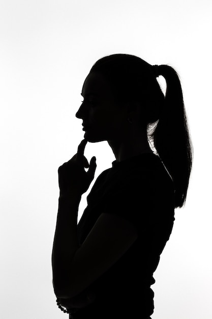 Photo gratuite silhouette de portrait classique de femme