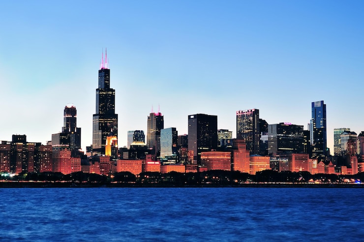 Photo gratuit skyline de chicago au crépuscule