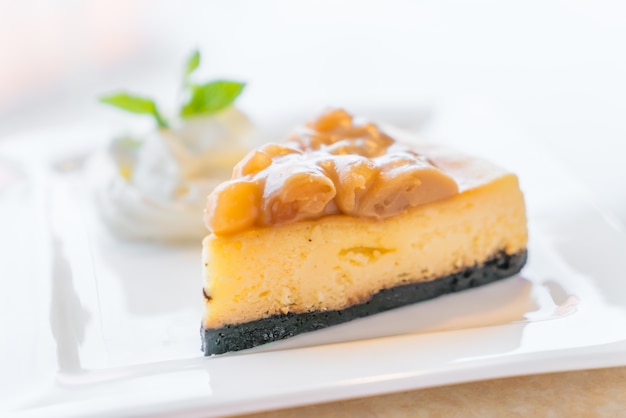 Photo gratuite slice of new york cheesecake