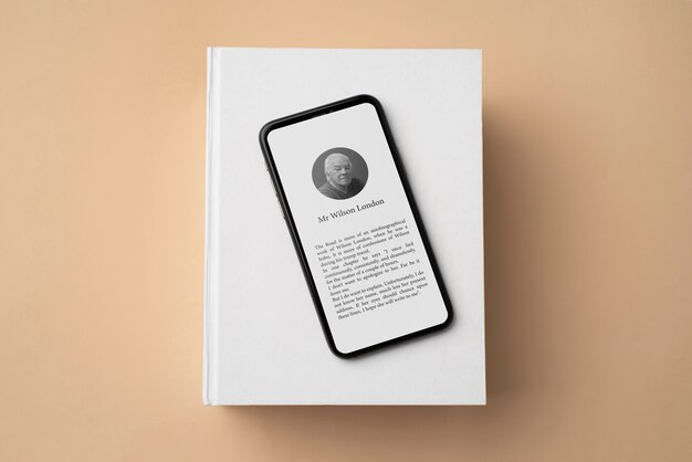 Smartphone et livre à plat