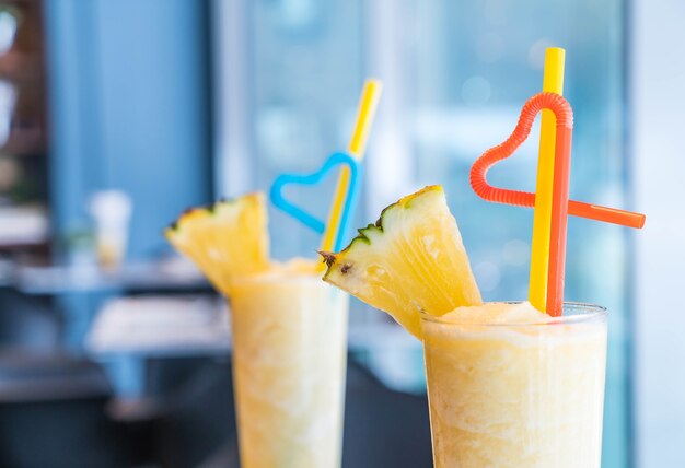 Smoothie d&#39;ananas dans un café &#39;