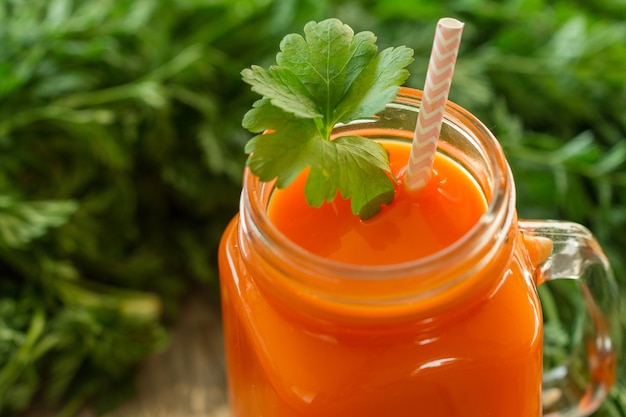 Photo gratuite smoothie de carottes saine
