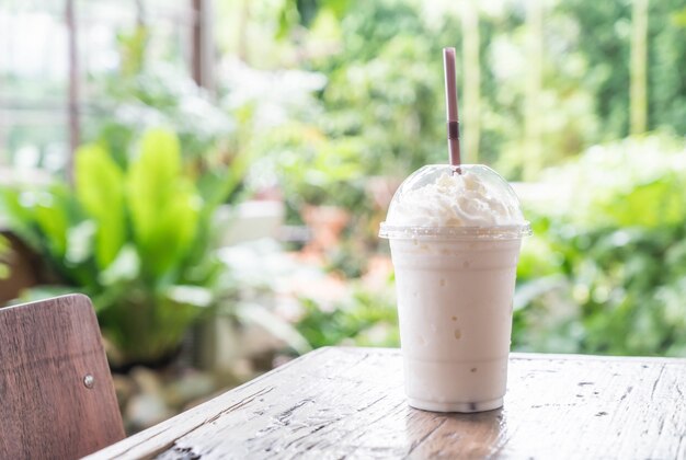 smoothie à la vanille et aux milk-shakes