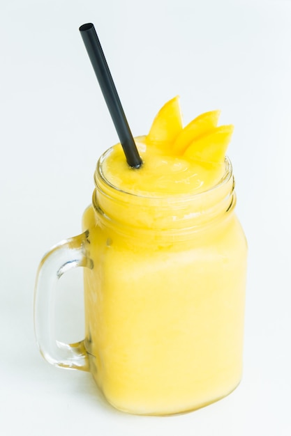 Photo gratuite smoothies à la mangue