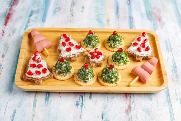 Snacks en forme de sapin de Noël.