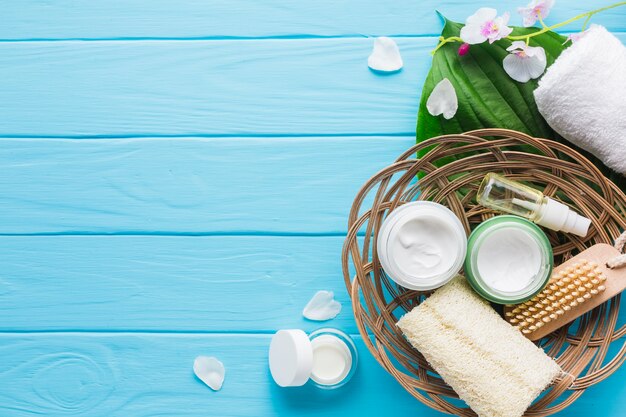 Spa nature morte avec des produits de beauté