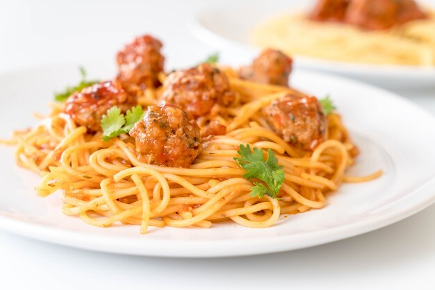 spaghetti et boulettes de viande