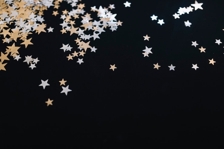 Photo gratuit starlettes dorées décorées
