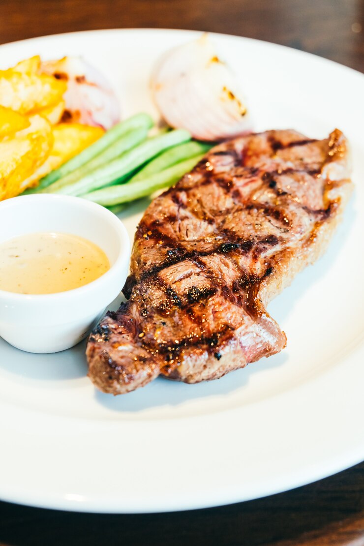 Photo gratuit steak de bœuf