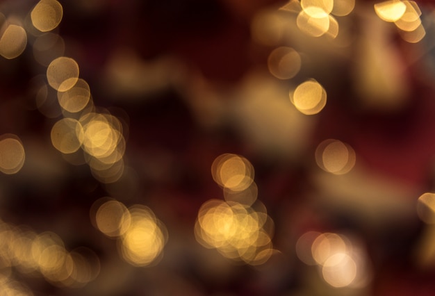 Photo gratuite le style flou de bokeh s'allume le soir