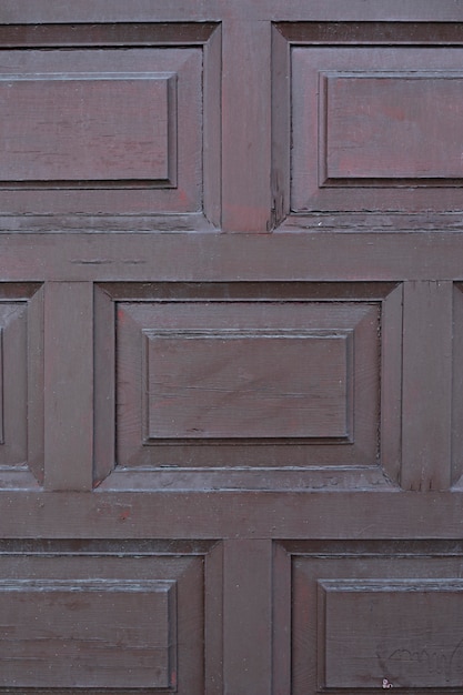 Surface en bois avec motif géométrique