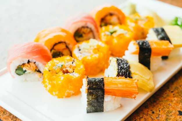 Photo gratuite sushi