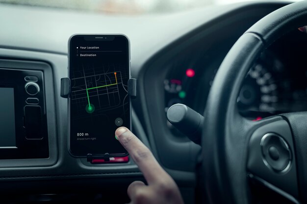Système de navigation GPS sur un téléphone dans une voiture autonome