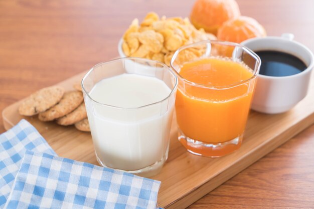 Table Set de petit-déjeuner