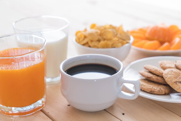 Table Set de petit-déjeuner