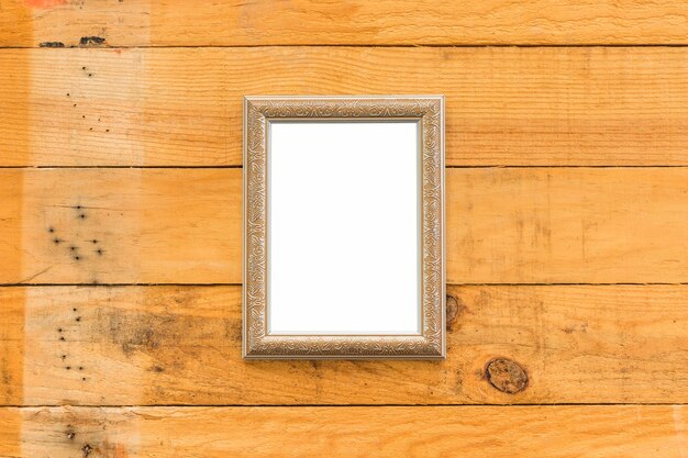 Tableau blanc vue de dessus sur plancher en bois