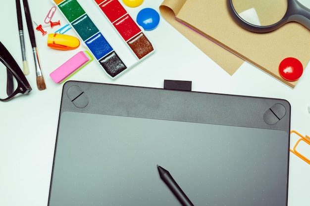 Tablette graphique de bureau d'artiste de concept