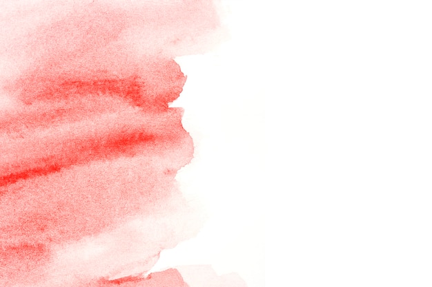 Tache d&#39;aquarelle rouge isolé sur fond blanc