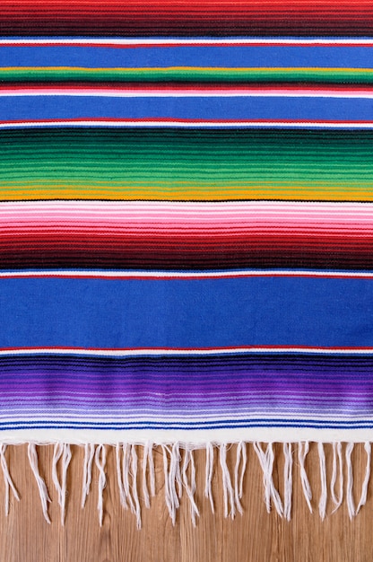 tapis mexicain coloré