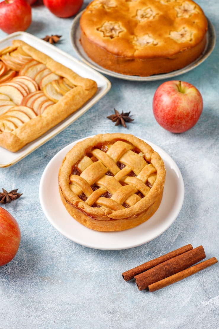 Photo gratuit tarte aux pommes maison, gâteau et galette.