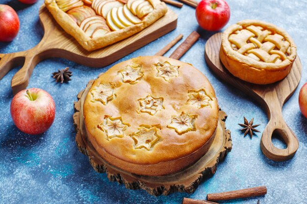 Tarte aux pommes maison, gâteau et galette