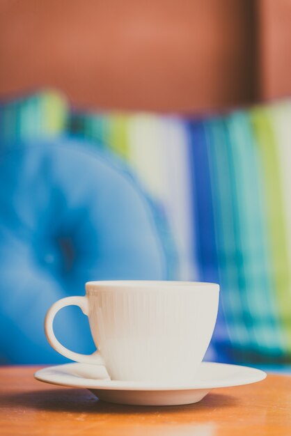 Tasse à café blanche - filtre vintage