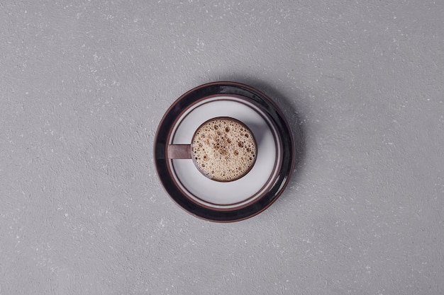 Une Tasse De Café Dans Une Soucoupe Décorative, Vue Du Dessus.