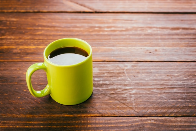 Photo gratuite tasse à café verte