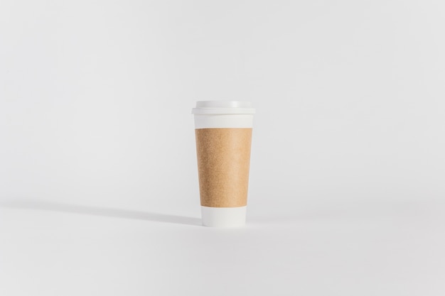 Photo gratuite tasse en plastique