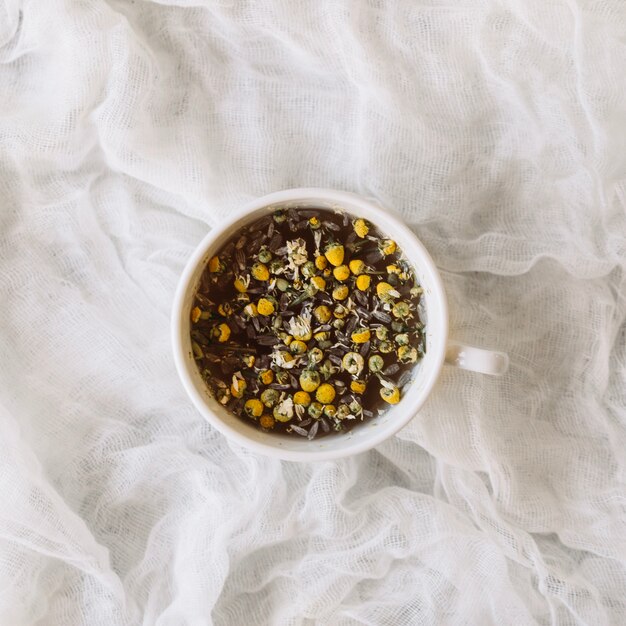 Tasse de thé à la camomille